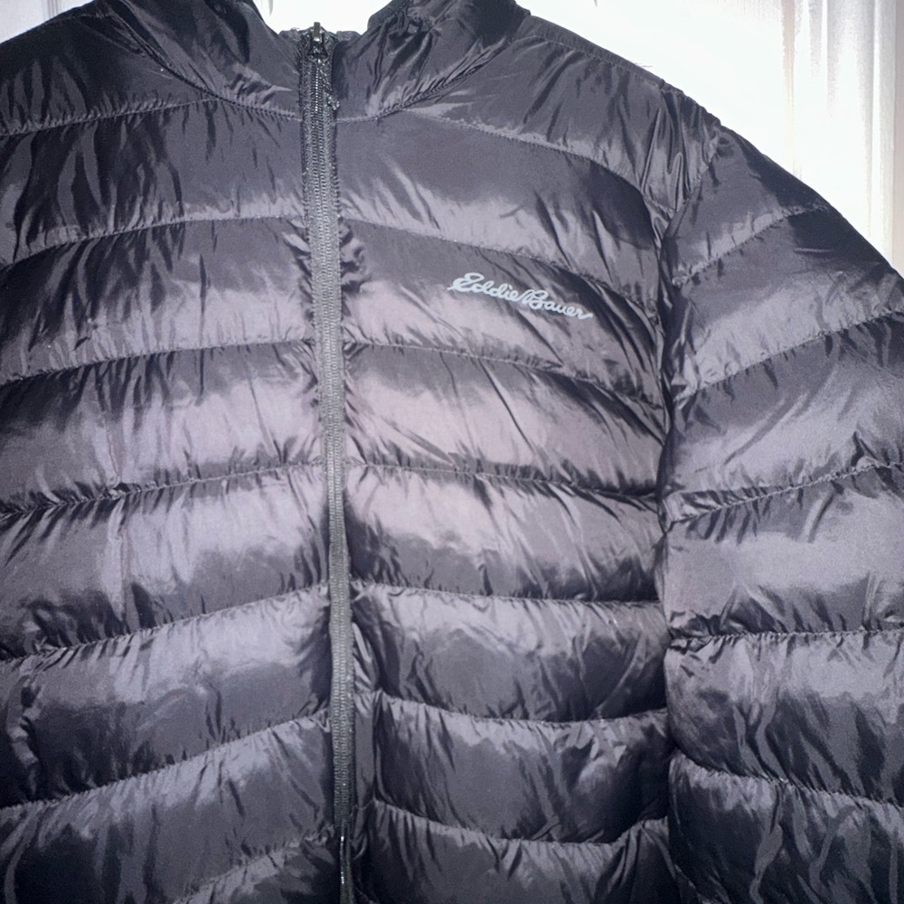 Eddie Bauer Women's Black Lightweight Puffer Jacket